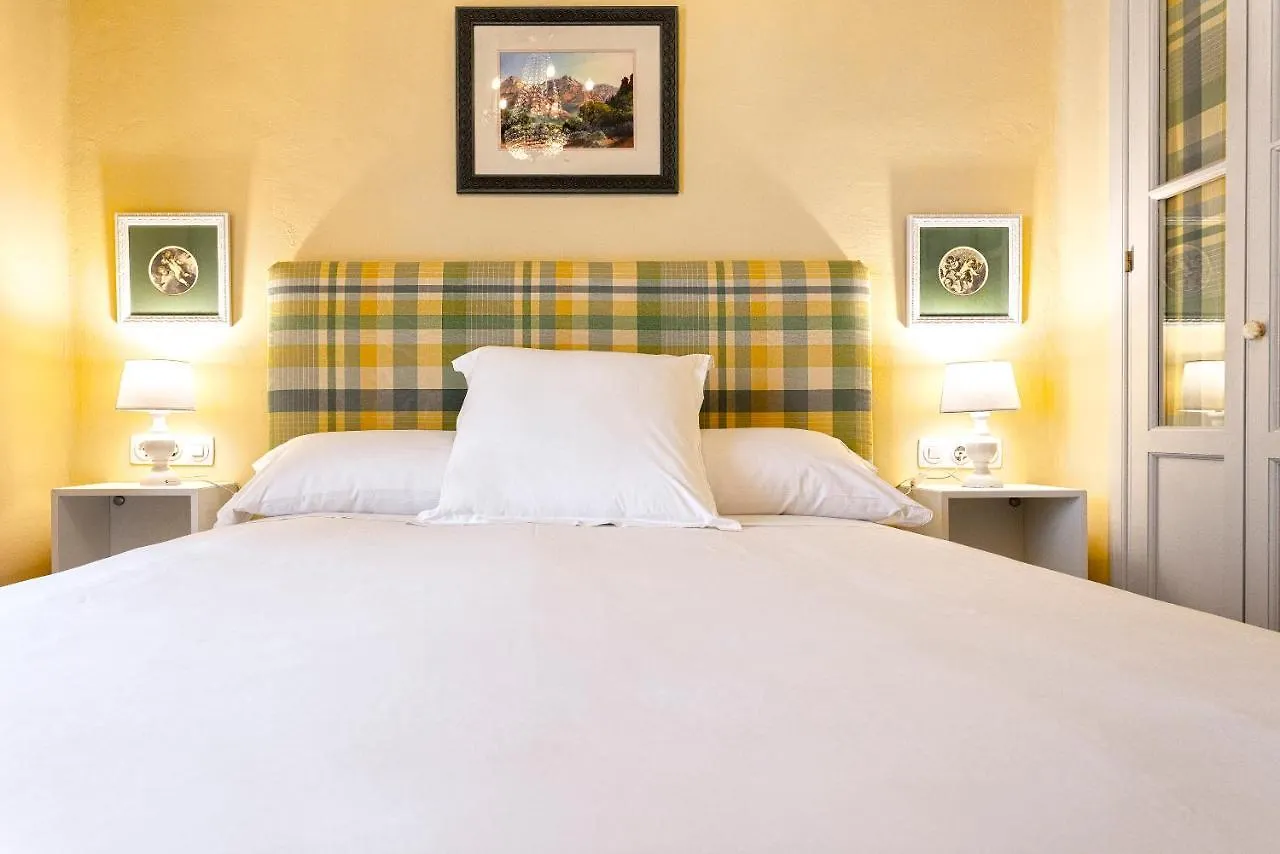 Genteel Home Santa Cruz Seville 0*,  Spain